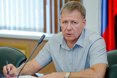 Депутаты готовятся к парламентской сессии